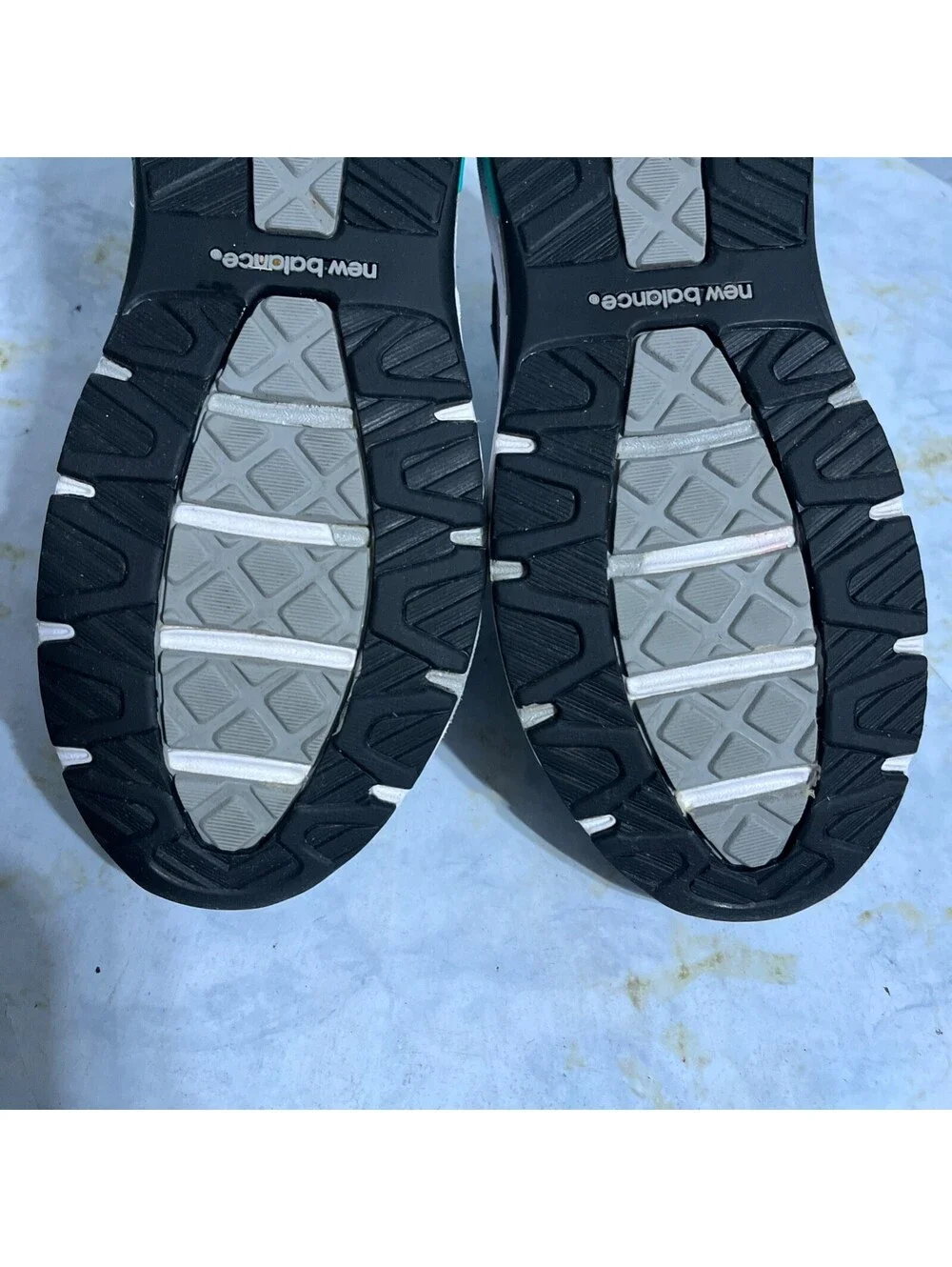 New Balance midfoot heel